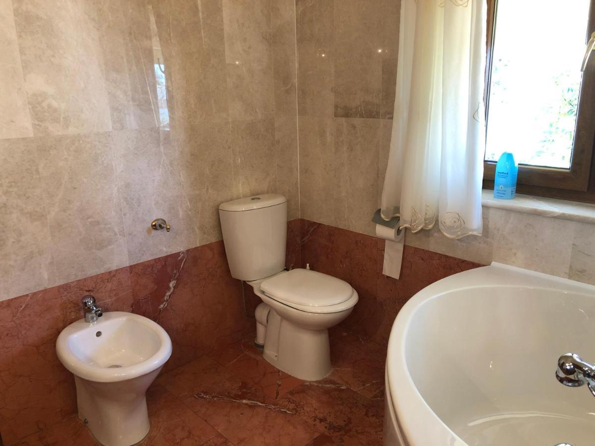 Villa Natalia Ayía Nápa Extérieur photo