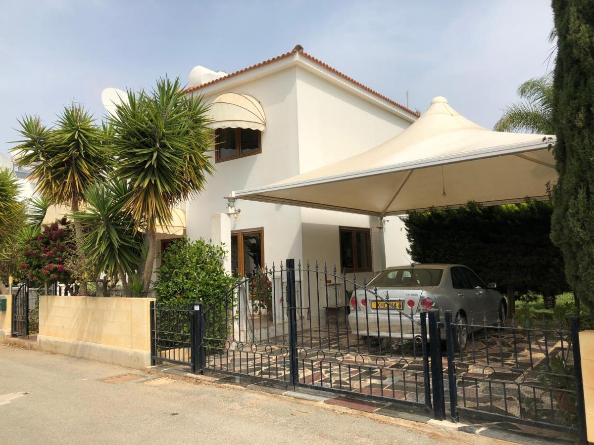 Villa Natalia Ayía Nápa Extérieur photo